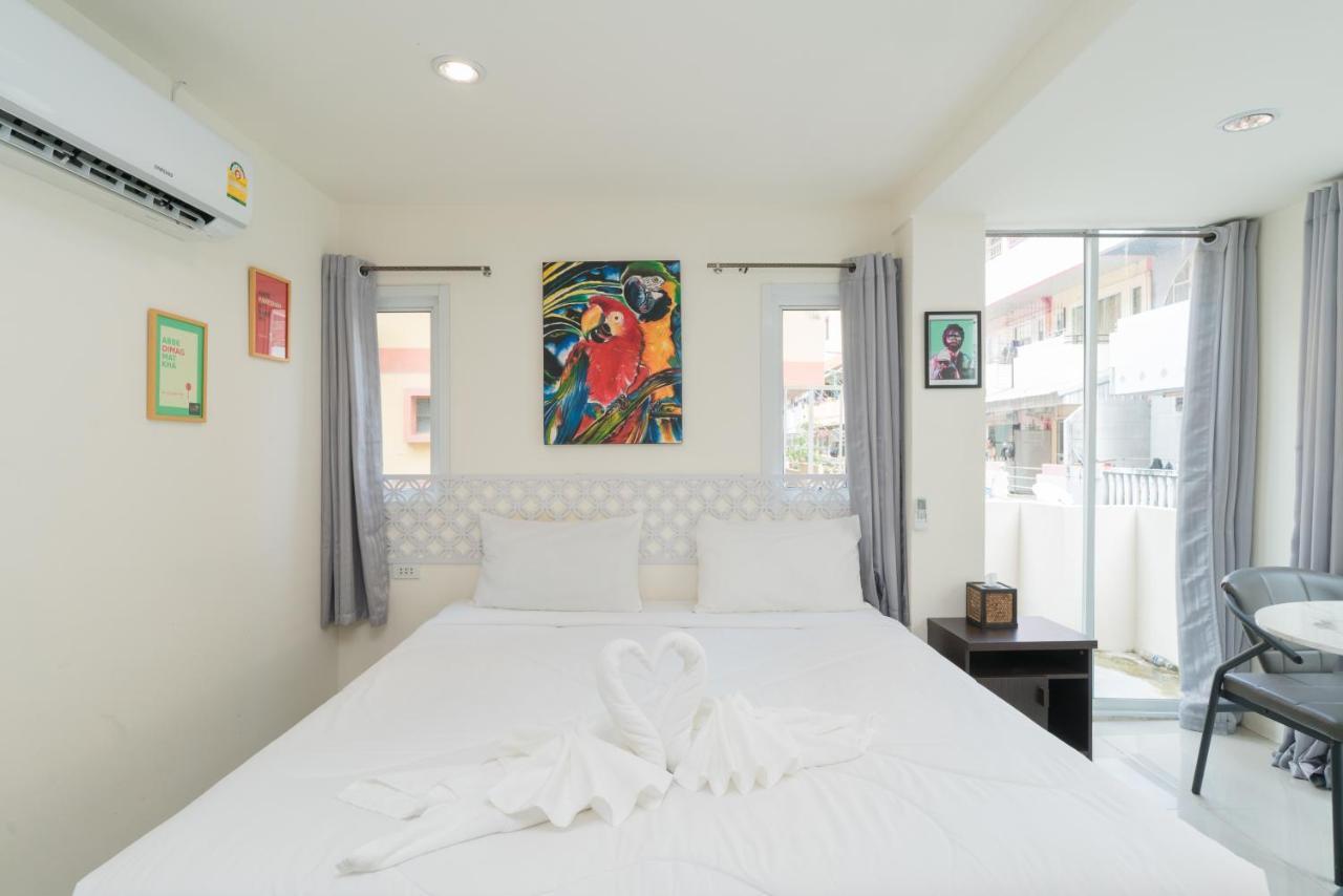 Hangover Inn Phuket Exterior photo