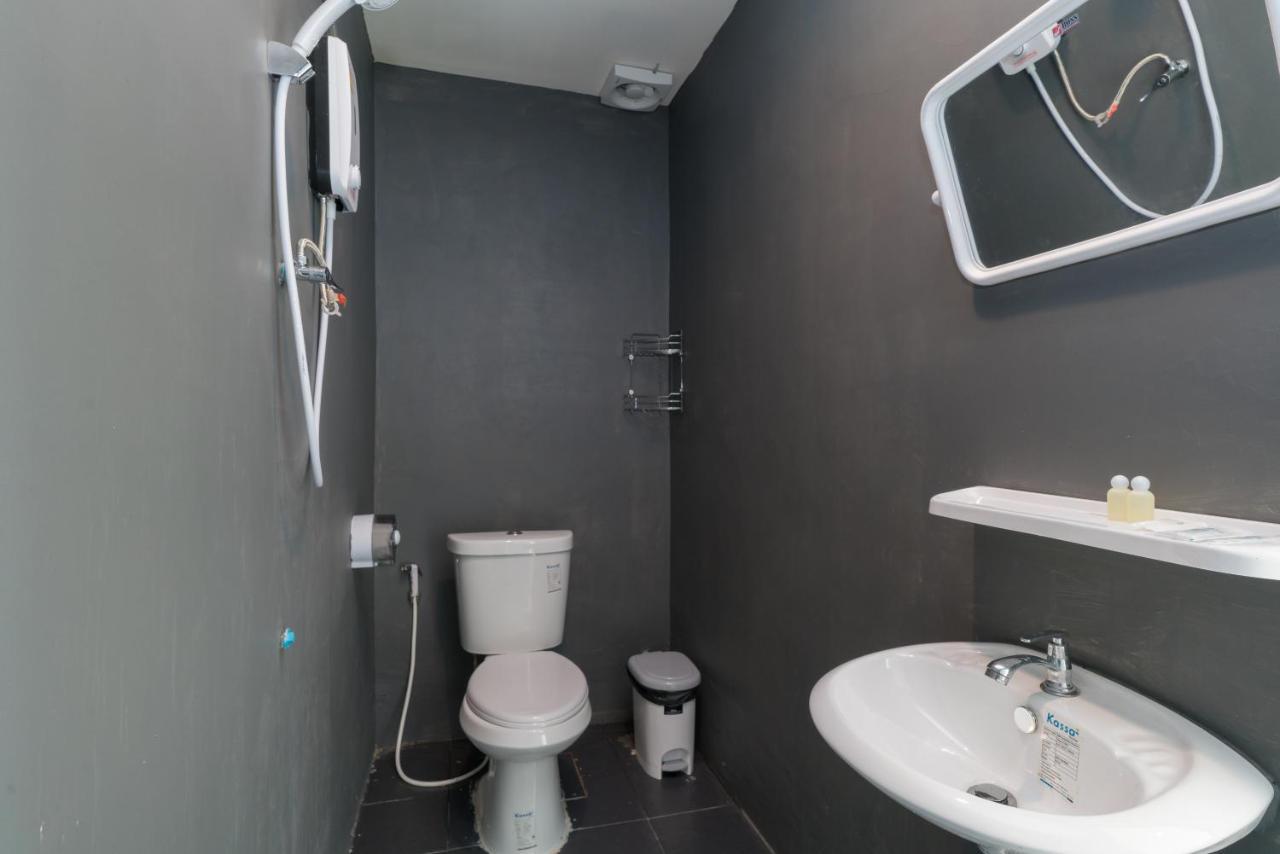 Hangover Inn Phuket Room photo